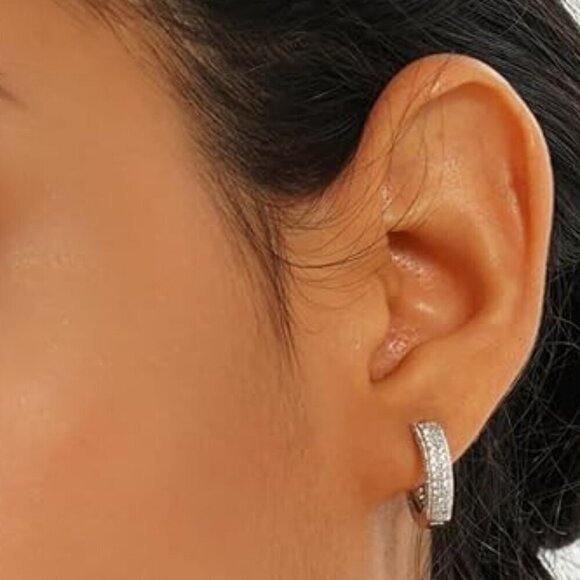 Women's Sterling Silver White Gold Huggie Cartilage Cuff Luxury Hoop Earrings - Picture 3 of 4